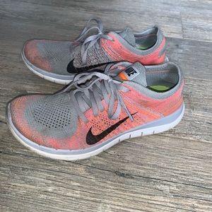 Nike free run fly knit size 9